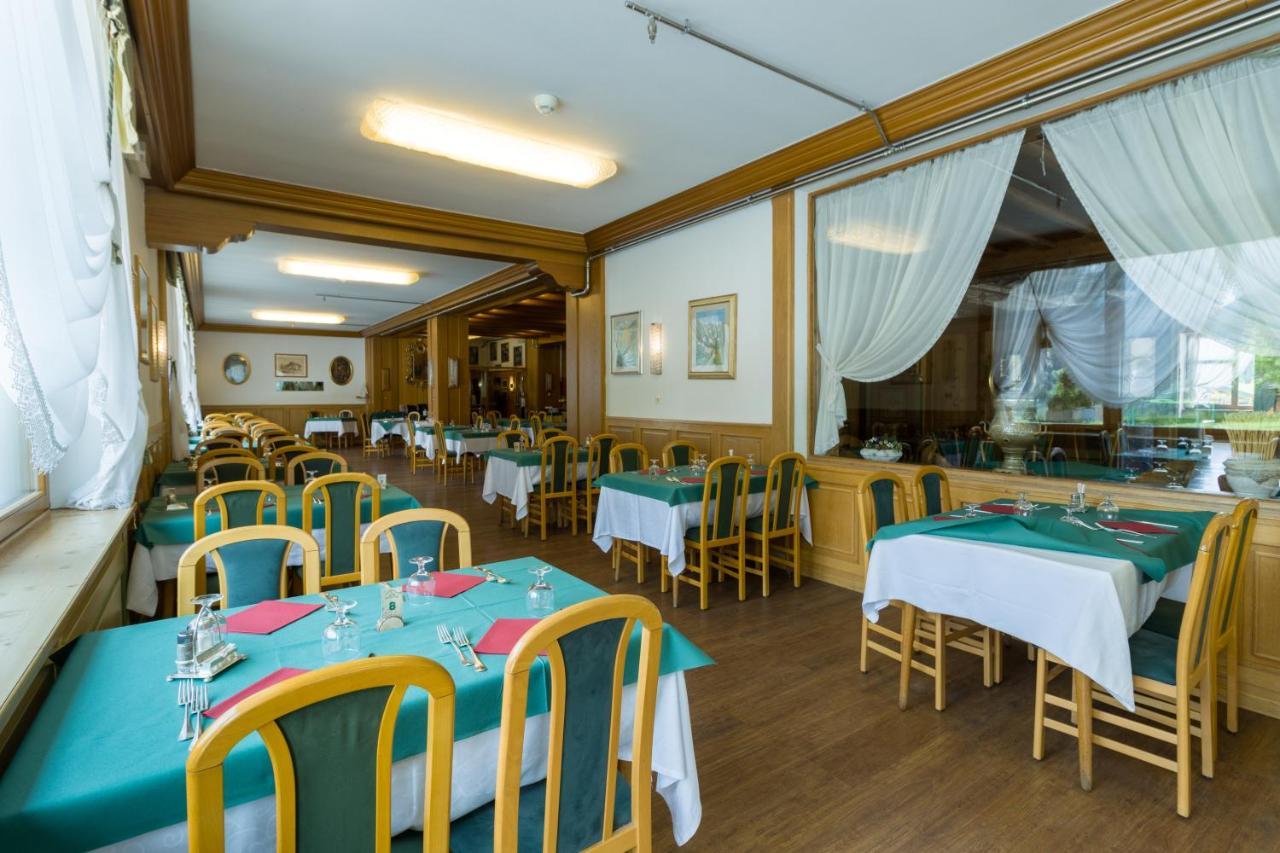 Hotel Villa Argentina Cortina dʼAmpezzo Extérieur photo