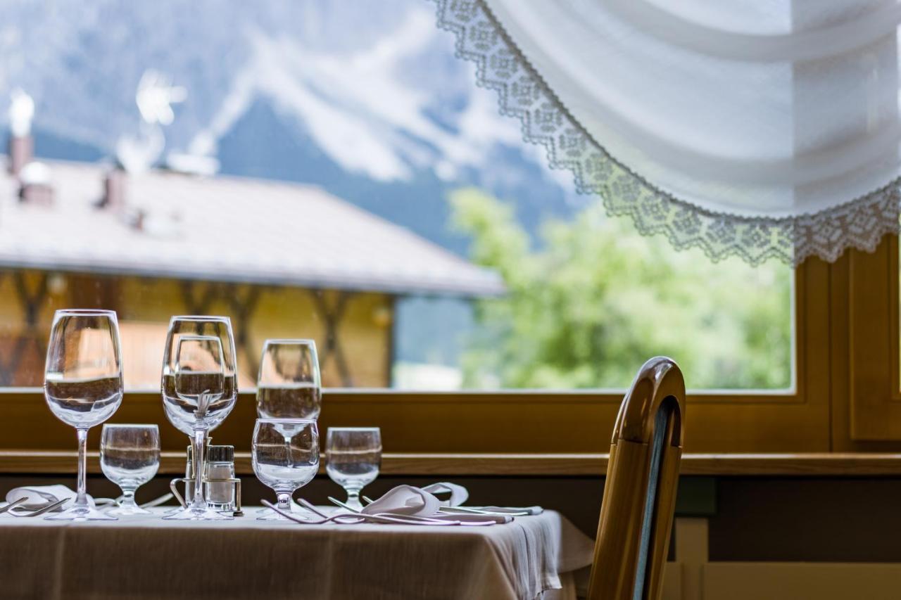 Hotel Villa Argentina Cortina dʼAmpezzo Extérieur photo