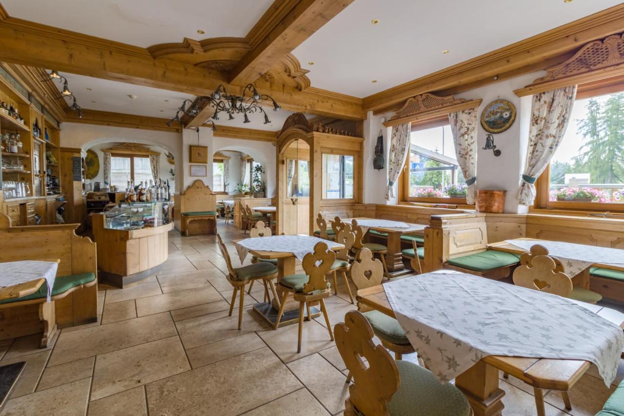 Hotel Villa Argentina Cortina dʼAmpezzo Extérieur photo