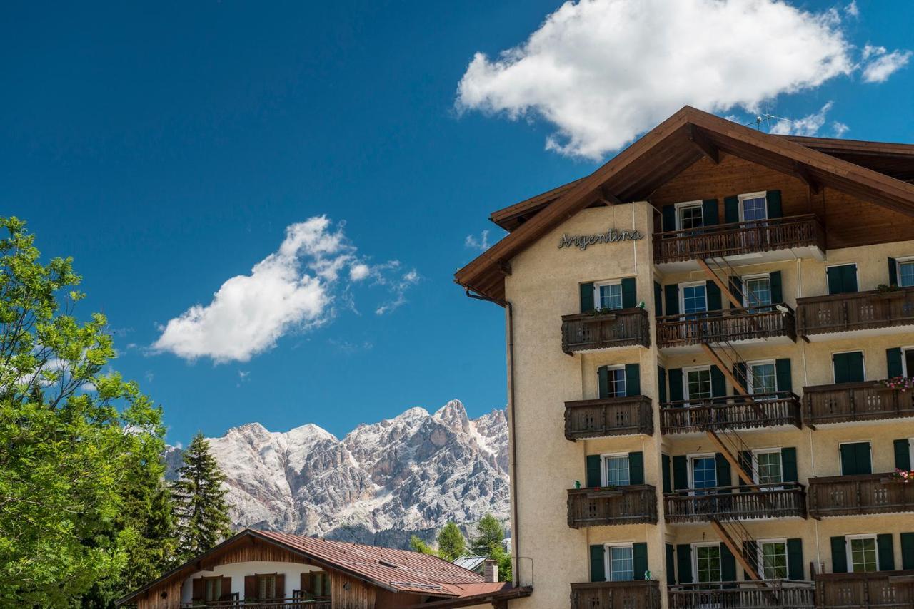Hotel Villa Argentina Cortina dʼAmpezzo Extérieur photo
