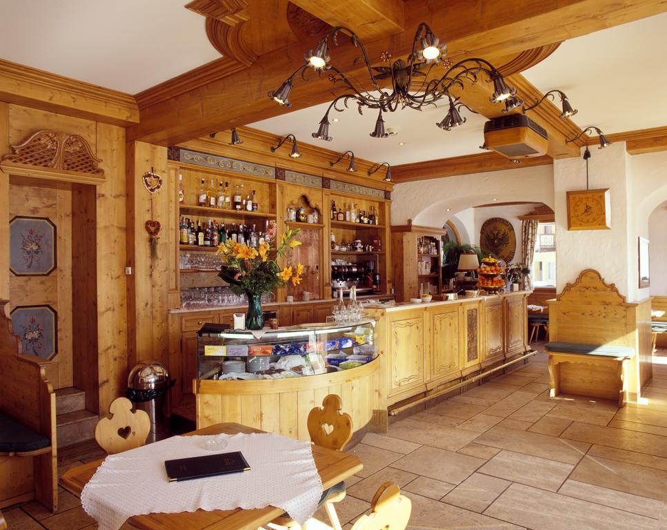 Hotel Villa Argentina Cortina dʼAmpezzo Extérieur photo